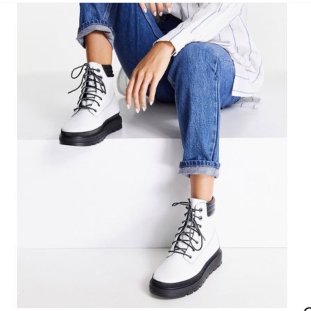 Timberland Ray City Women's White Lace-Up Boots